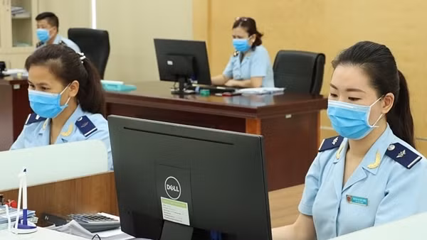 Bộ Công an khen thưởng Hải quan Quảng Trị về thành tích phòng, chống ma tuý ảnh 2