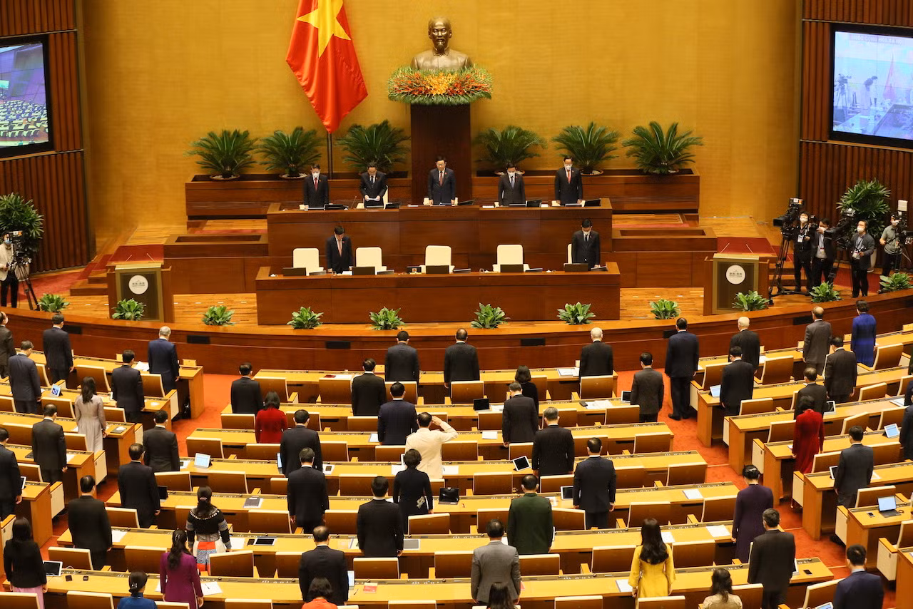 Khai mạc trọng thể Kỳ họp thứ 2, Quốc hội tri ân các lực lượng tuyến đầu chống dịch -1