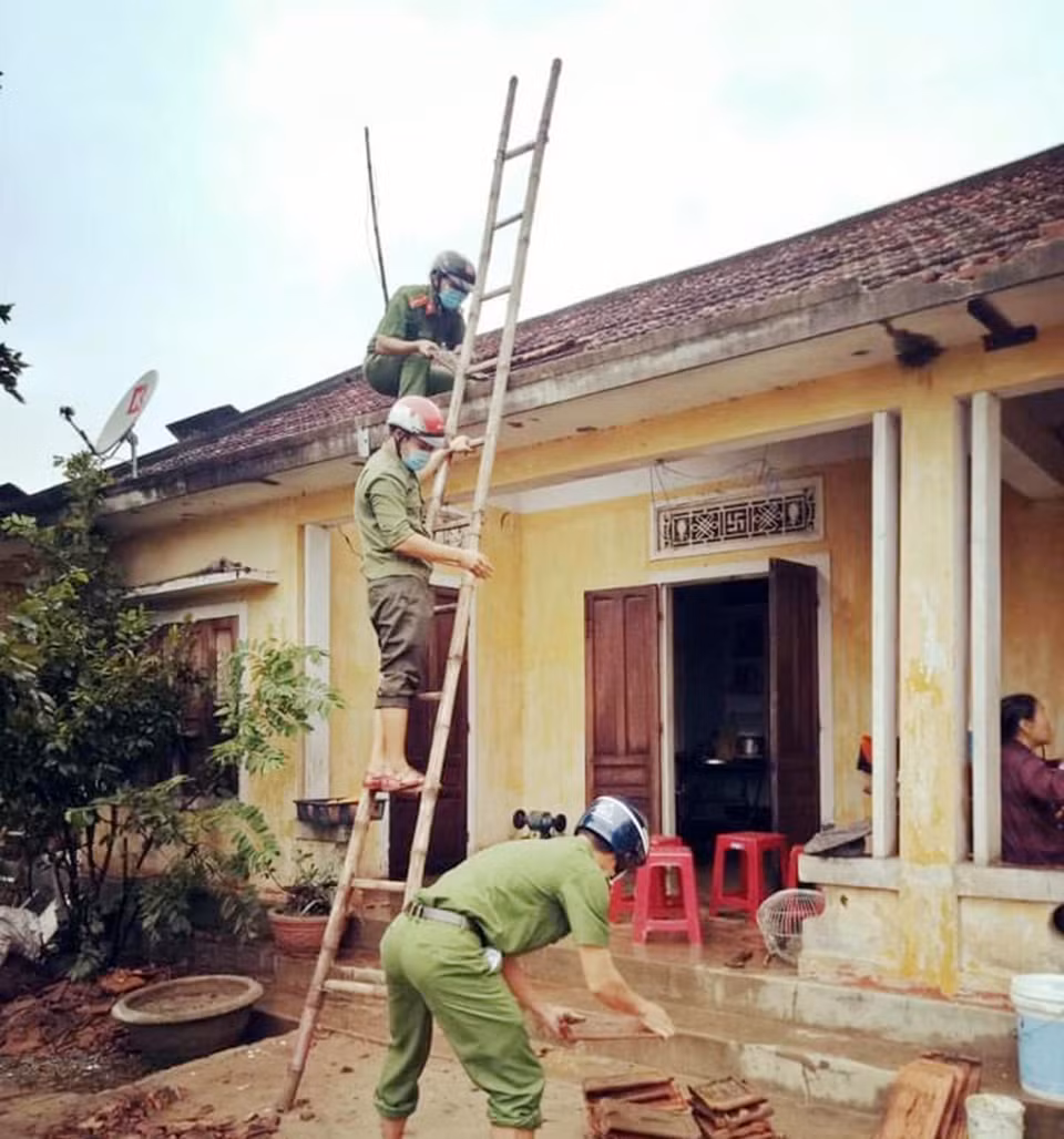 Khẩn trương giúp dân khắc phục hậu quả lốc xoáy -0
