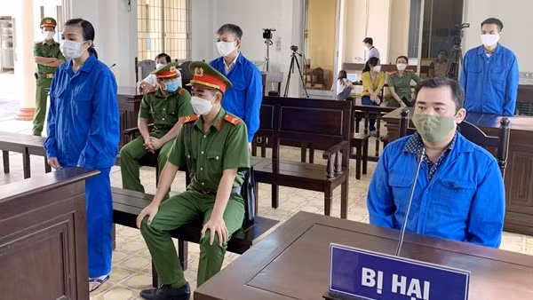 Trả hồ sơ vụ lừa đảo chiếm đoạt 20 tỷ đồng để “chạy điều chuyển Giám đốc Công an tỉnh An Giang” ảnh 3