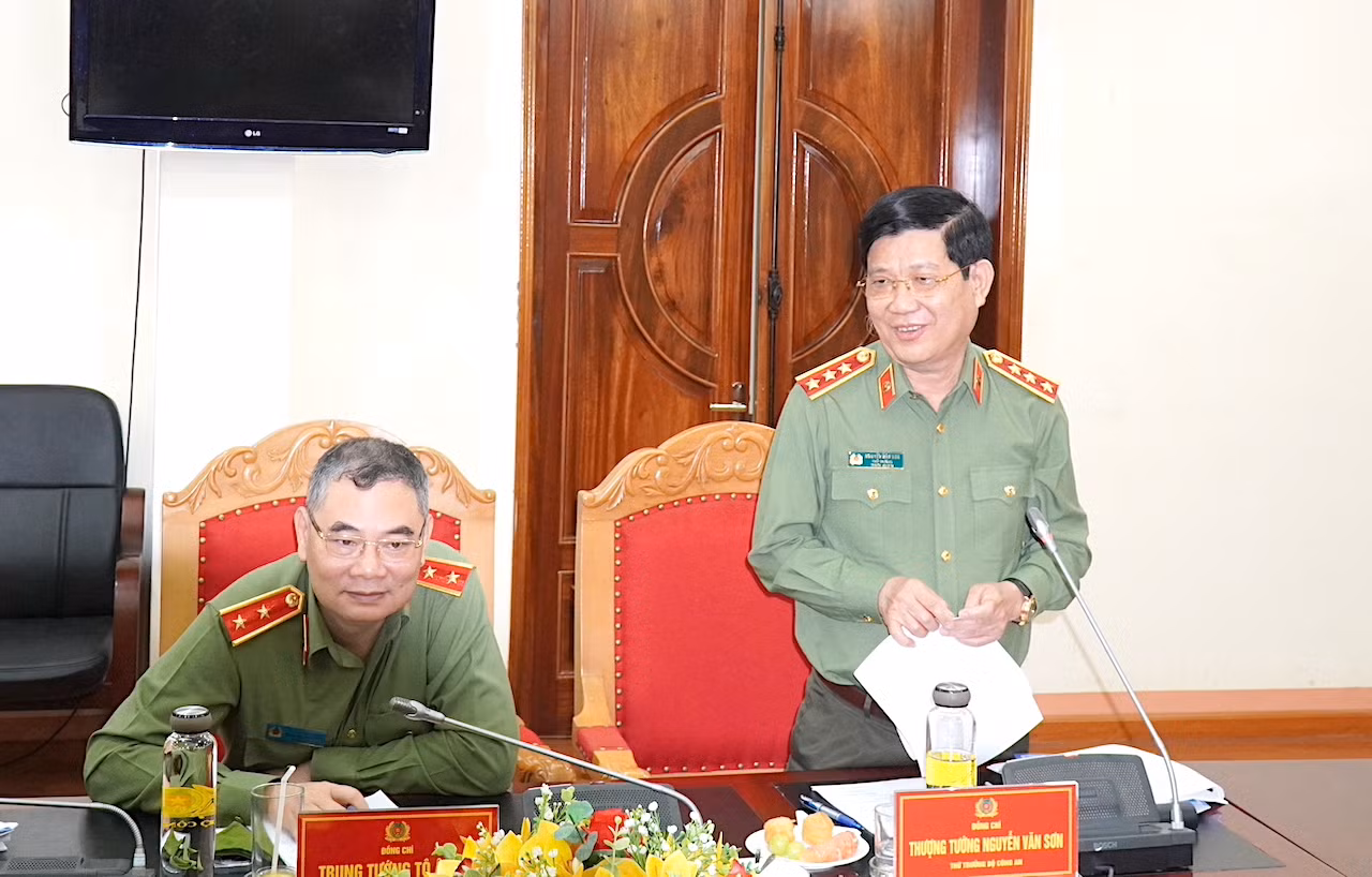  Nâng cao hiệu quả ứng dụng công nghệ thông tin vào thực tiễn công tác Công an -0