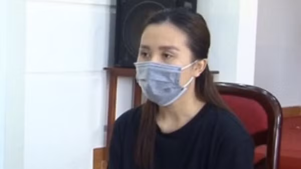 Cho vay lãi nặng, dùng ảnh, clip “nóng” khống chế ép nợ bị xử lý tội danh và hình phạt như thế nào? ảnh 1