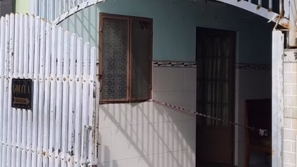 Hai mẹ con tử vong trong phòng trọ để lại thư tuyệt mệnh