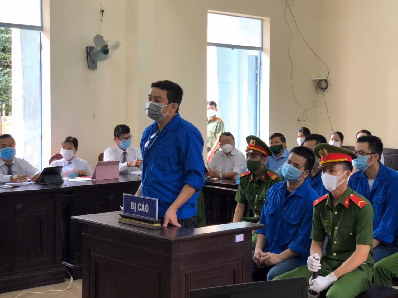 Trương Châu Hữu Danh và nhóm “Báo Sạch” hầu tòa -0