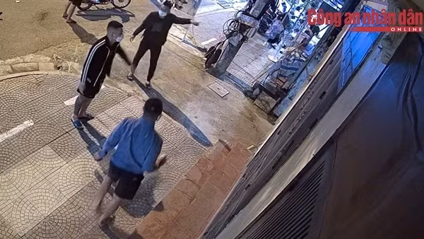 "Bơm" tiền cho người tình làm ăn sau đó khủng bố đòi nợ ảnh 4