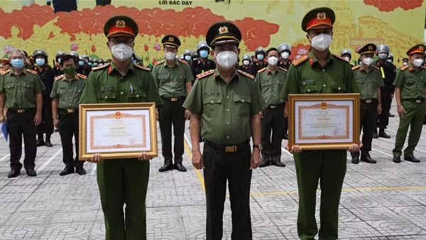 Công an Đồng Nai, Bình Dương đã đóng góp xuất sắc trong công tác phòng chống dịch bệnh
