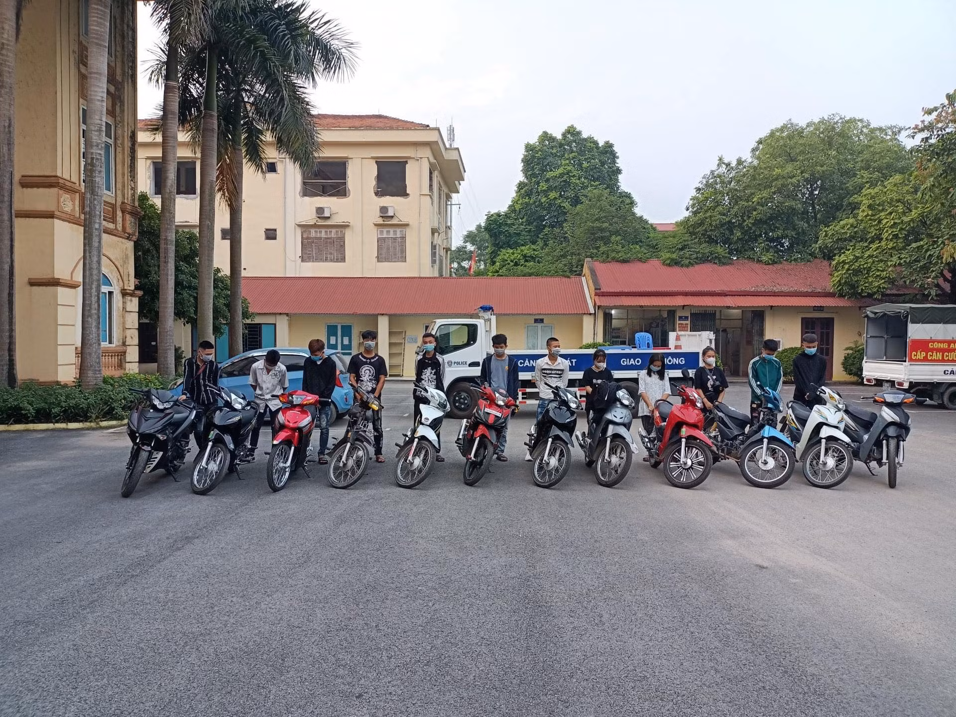 Khi đường “phượt” trở thành “đường đua