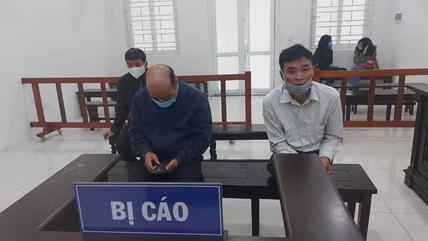 Tổ trưởng tổ vay vốn ngân hàng chiếm đoạt gần 1 tỷ của 19 hộ dân ảnh 3