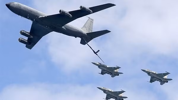 Israel bắn phá kho vũ khí nghi của Iran ở Syria ảnh 3