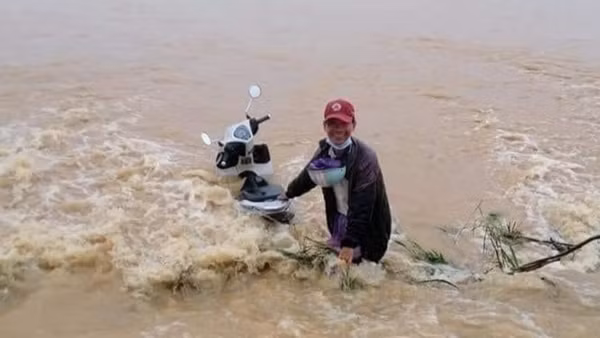 Đã tìm thấy thi thể 2 nạn nhân bị nước cuốn trôi ảnh 4