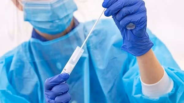 Khẩn trương xác minh thông tin "nhân viên y tế chuốc thuốc mê cả nhà"