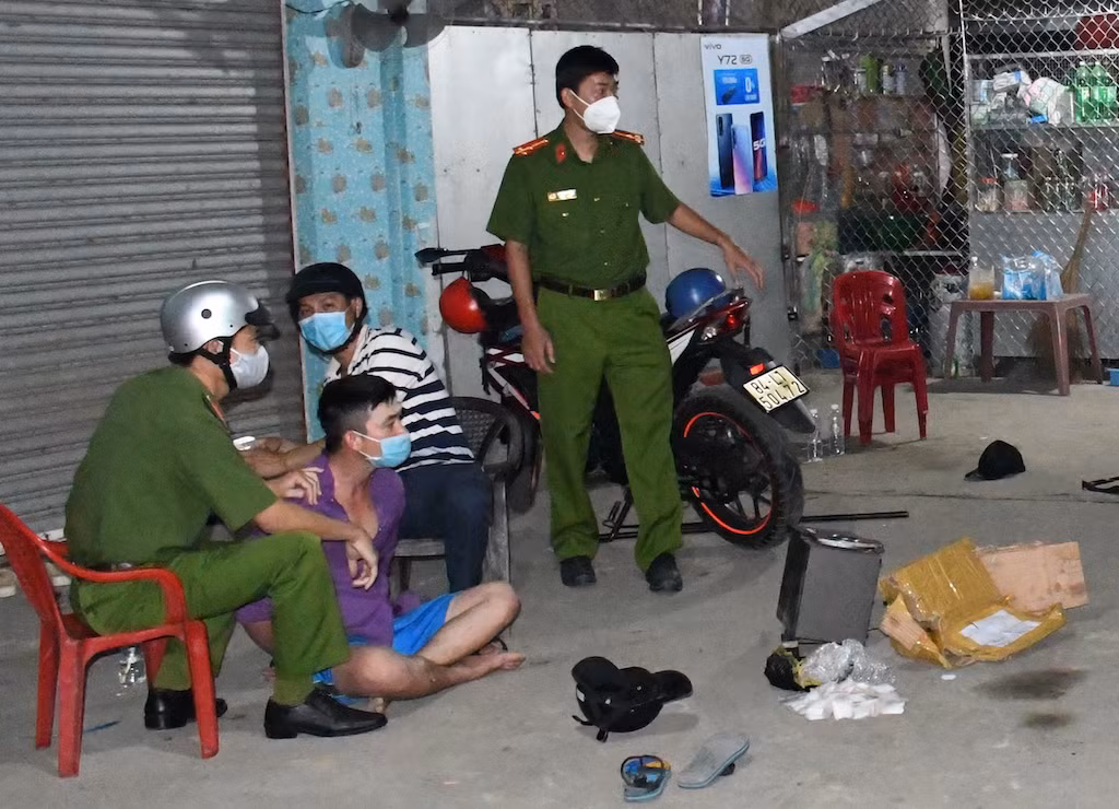 Công an bắt tàng trữ ma túy lớn nhất tỉnh Trà Vinh -1