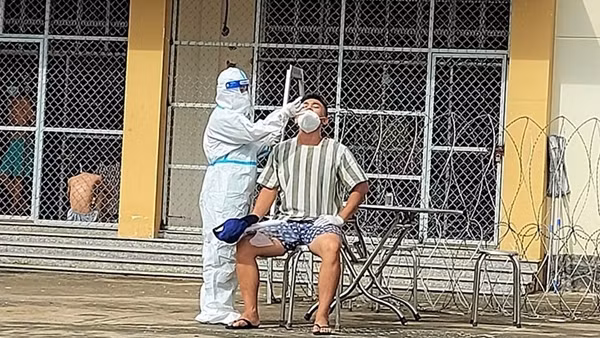 Những nữ y, bác sĩ Công an tỉnh Đồng Nai trên tuyến đầu chống dịch COVID-19