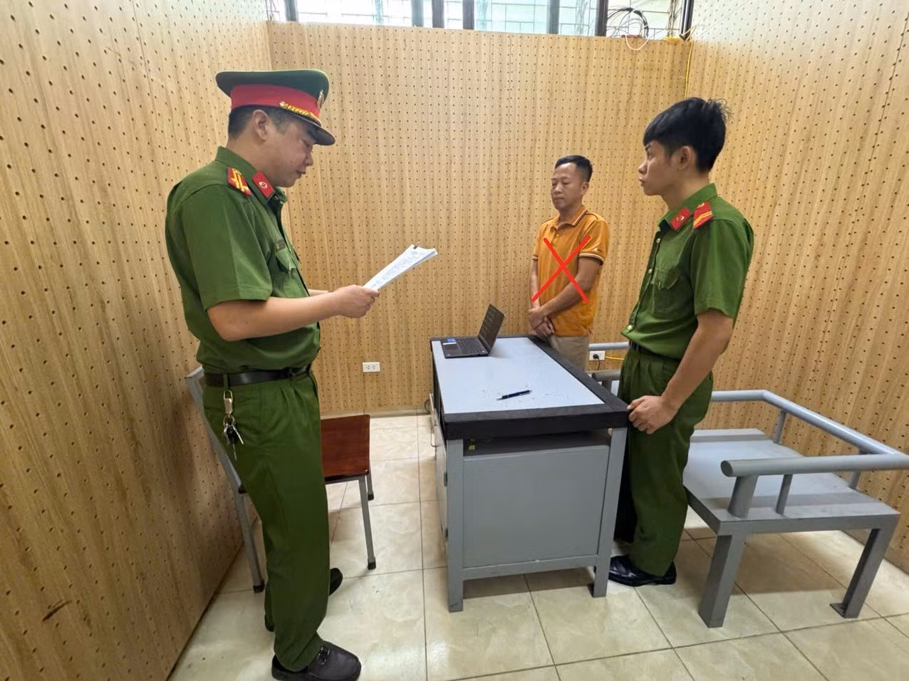 Khởi tố hàng chục đối tượng “vàng tặc” -0