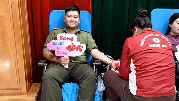 Thượng úy Công an 24 lần hiến máu cứu người
