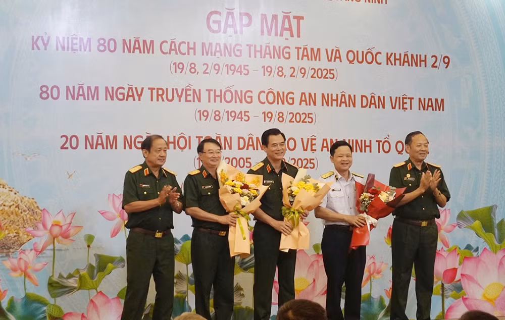 Dấu ấn tri ân, tiếp lửa truyền thống anh hùng -1