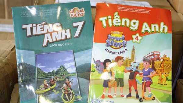 Khám phá đường dây sản xuất, buôn bán sách giáo khoa giả liên tỉnh
