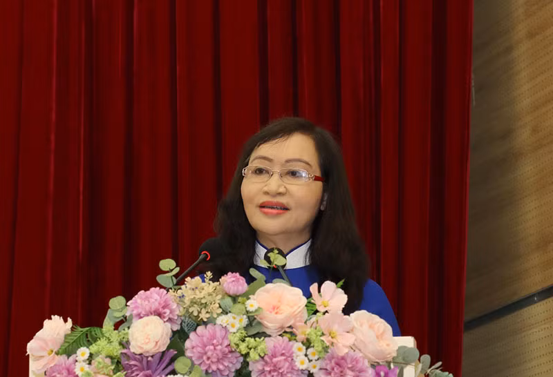 Trường Đại học Cửu Long trao bằng tốt nghiệp cho 227 tân kỹ sư, dược sĩ -0