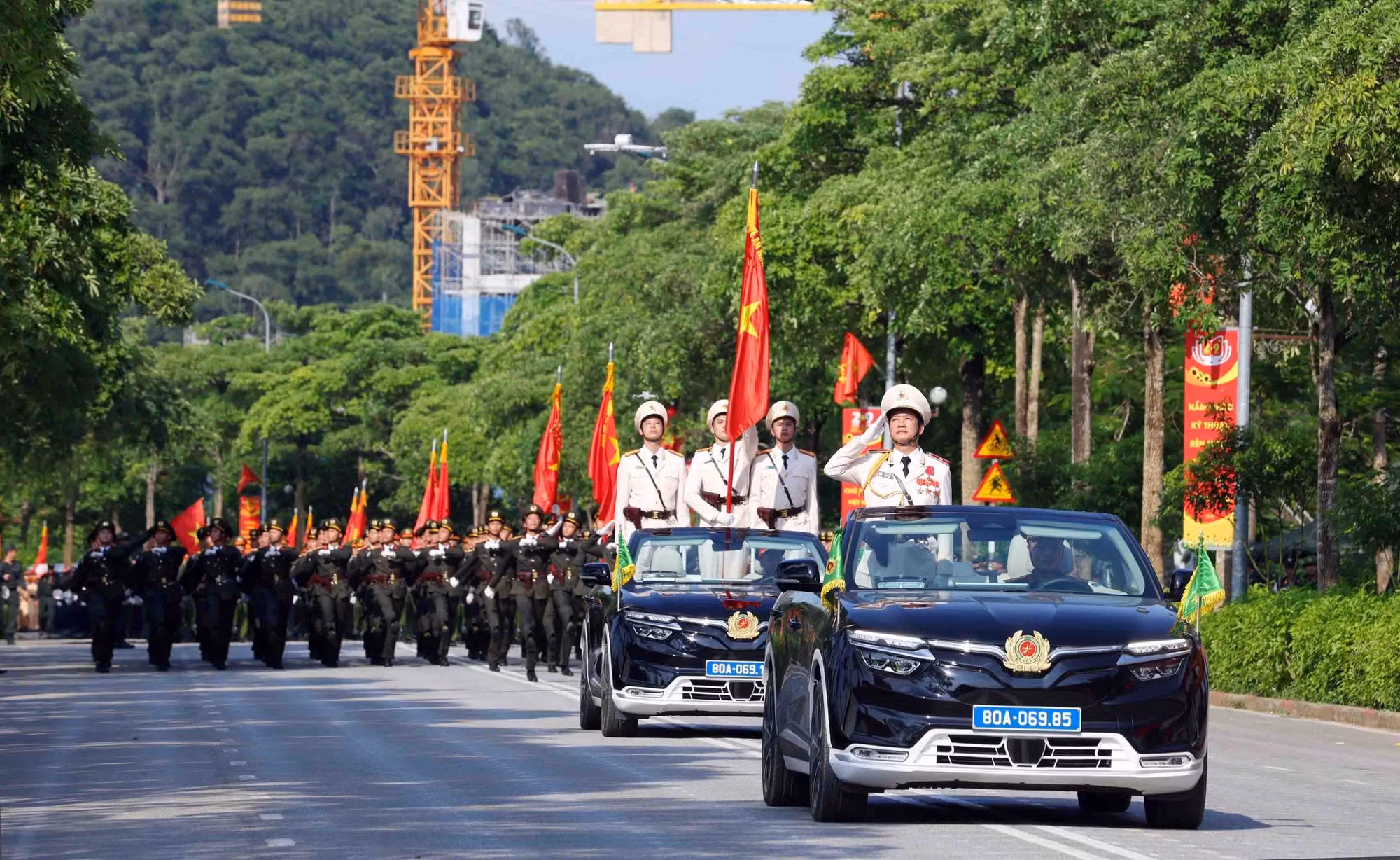 Phát huy truyền thống anh hùng cách mạng, xây dựng lực lượng Công an nhân dân trong sạch, vững mạnh, chính quy, tinh nhuệ, hiện đại, cùng đất nước tiến vào kỷ nguyên phát triển mới -0