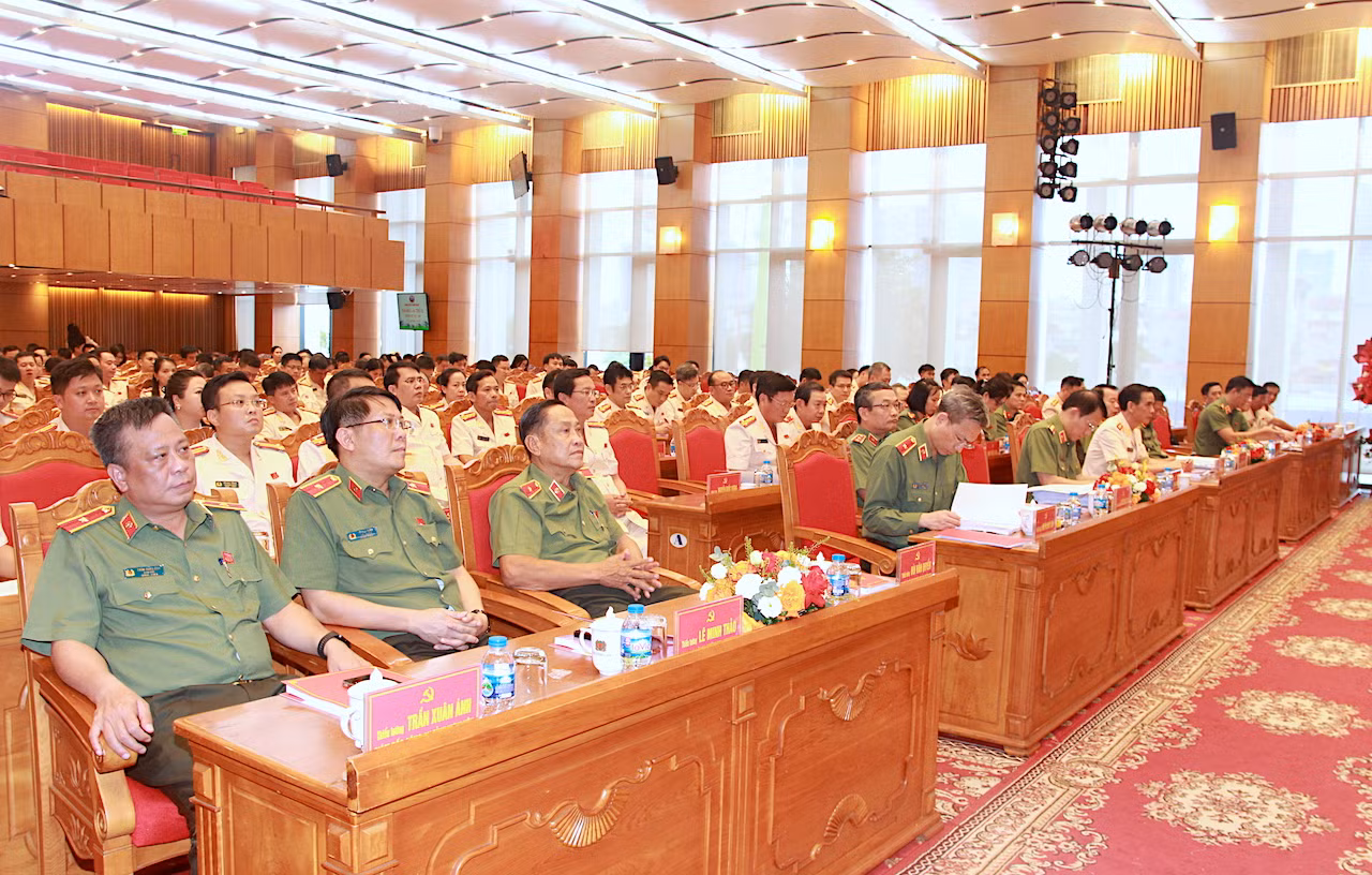 Đổi mới mạnh mẽ công tác cán bộ, thúc đẩy hoàn thành xuất sắc nhiệm vụ trong toàn lực lượng CAND -0