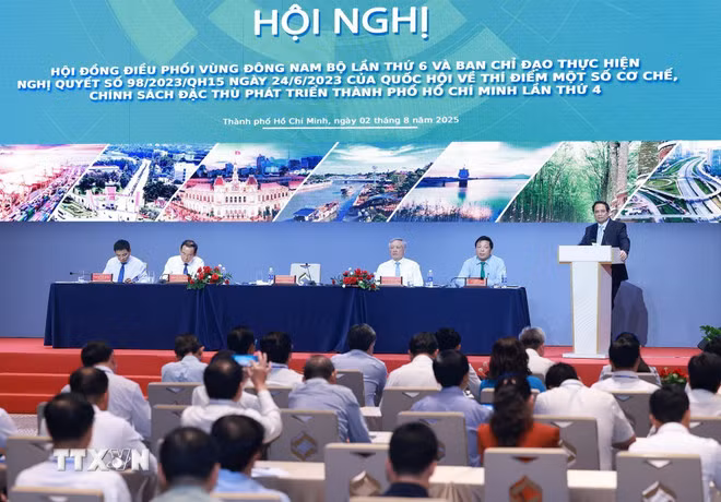 Thủ tướng: TP Hồ Chí Minh phát huy cơ chế đặc thù hiệu quả hơn với 