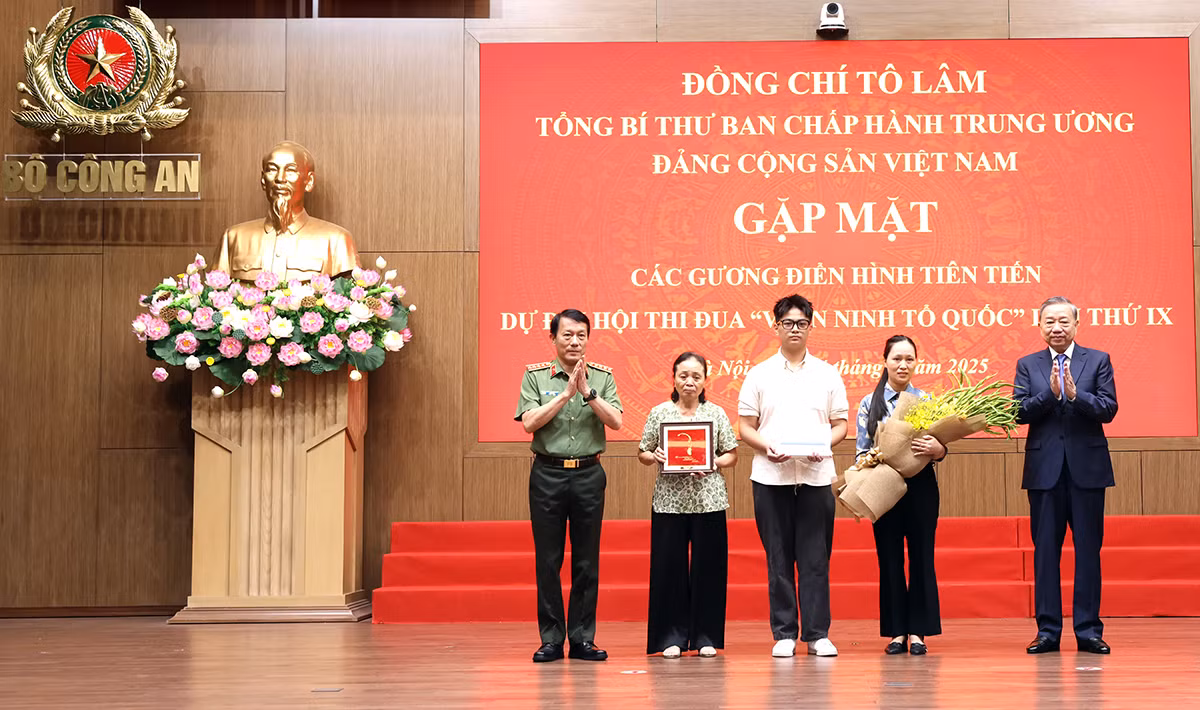 Tổng Bí thư: Đưa thi đua vào công việc hằng ngày, để mỗi CBCS đều có sáng kiến, hành động -2