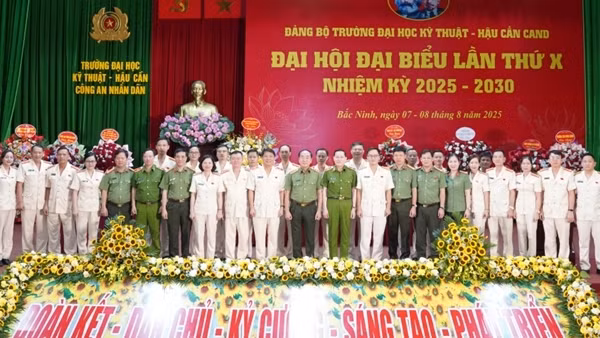 Xây dựng Trường Đại học Kỹ thuật-Hậu cần CAND thành trung tâm nghiên cứu khoa học uy tín, được xếp hạng trong khu vực