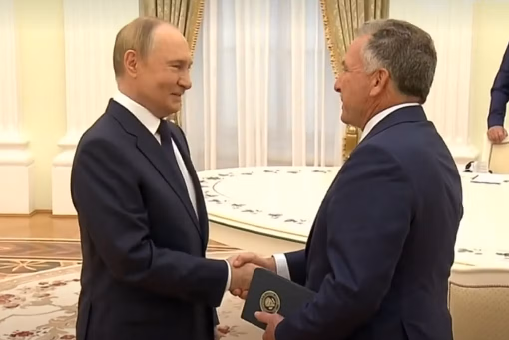 Tổng thống Putin và đặc phái viên Mỹ hội đàm suốt ba tiếng -0