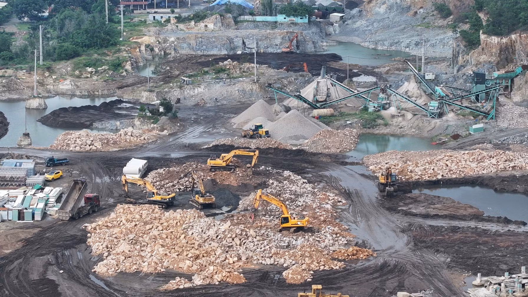 Đường dây khai thác sai phép hơn 7.000 m³ đá, thu lợi bất chính hơn 1 tỷ đồng -1