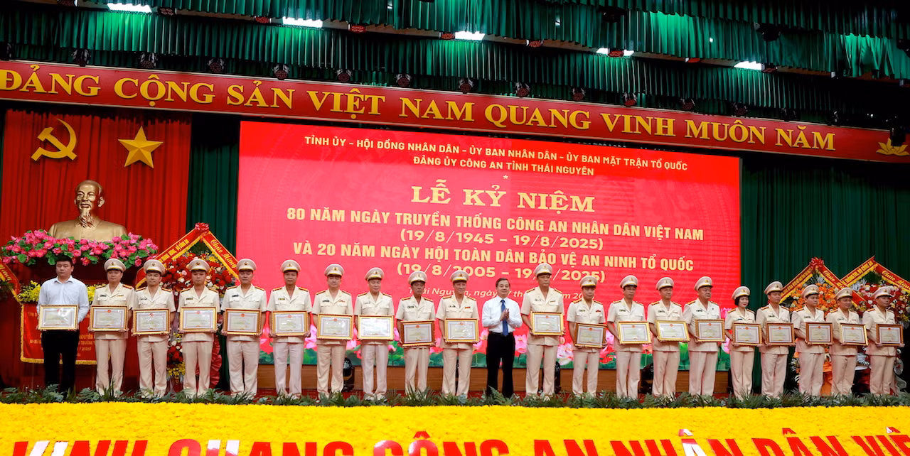 Thực hiện tốt nhiệm vụ bảo đảm ANTT là yếu tố trụ cột để tỉnh Thái Nguyên phát triển -1