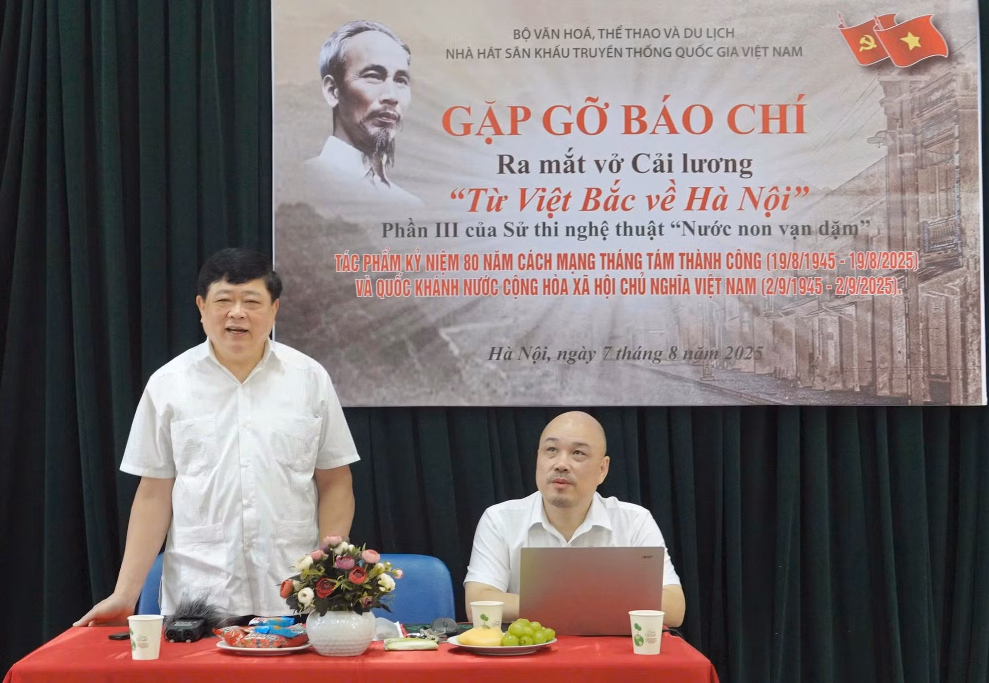 Phần 3 tiểu thuyết “Nước non vạn dặm” của PGS.TS, nhà văn Nguyễn Thế Kỷ lên sân khấu cải lương -0