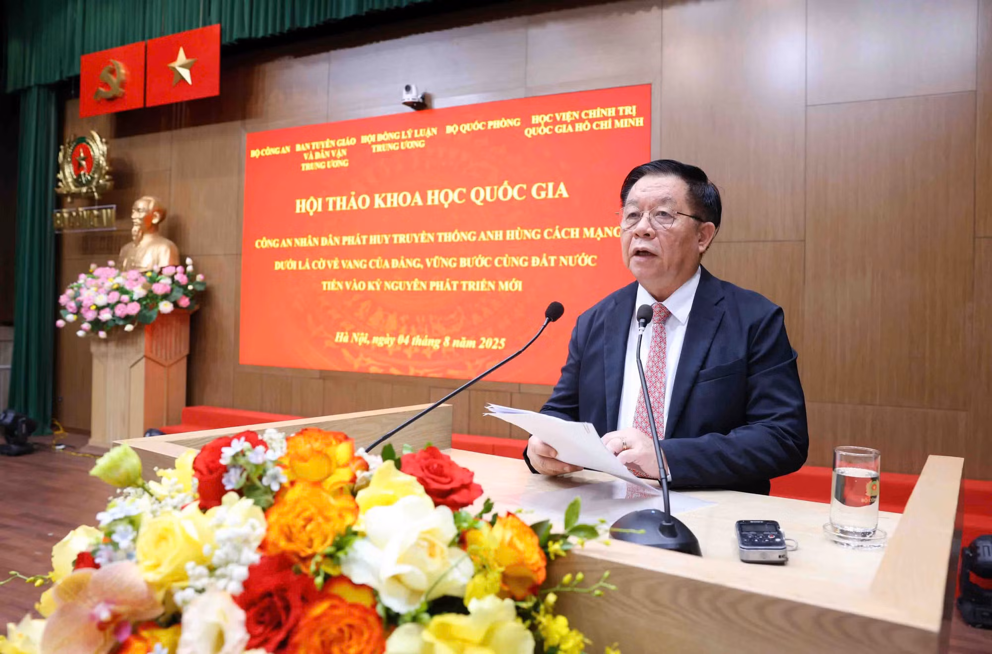 Lực lượng CAND vững bước cùng đất nước tiến vào kỷ nguyên phát triển mới -0