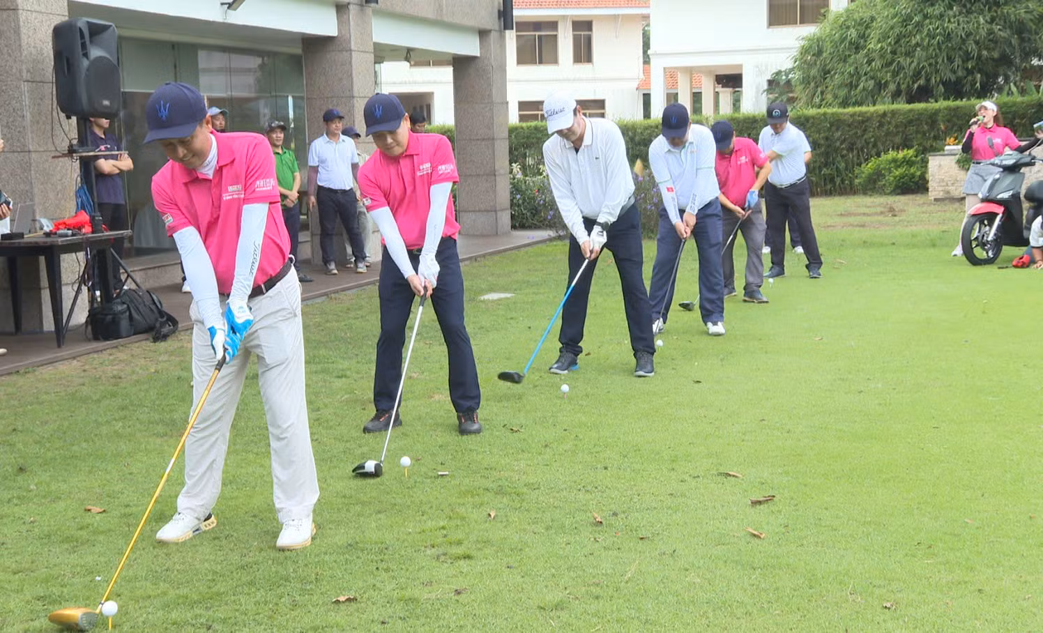 Hơn 144 golfer tranh tài tại Giải Golf “Vì bình yên cuộc sống” lần thứ 2 - năm 2025 -2