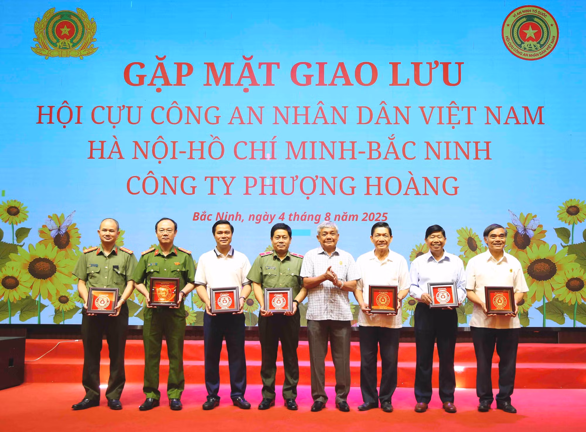 Phát huy hơn nữa truyền thống tốt đẹp trong đội ngũ cán bộ cựu CAND -0