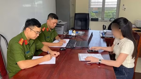 Xử phạt chủ cơ sở chăm sóc sức khỏe tiêm filler không có phép
