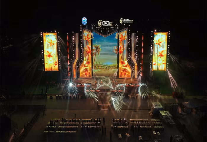 Thành phố Thiên niên kỷ T&T City Millennia bừng sáng trước đại nhạc hội -1