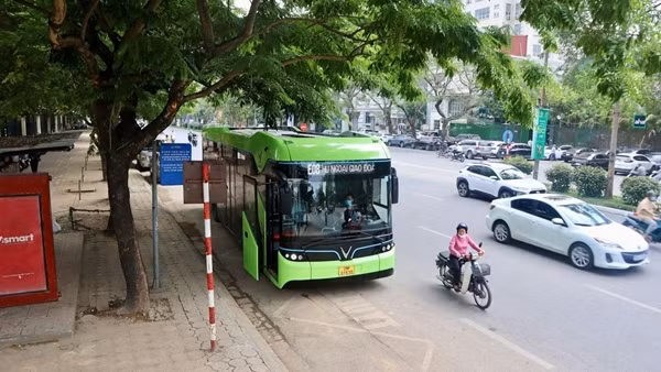 Hà Nội: Thí điểm tuyến buýt điện du lịch ở khu vực Hoàn Kiếm và Ba Đình