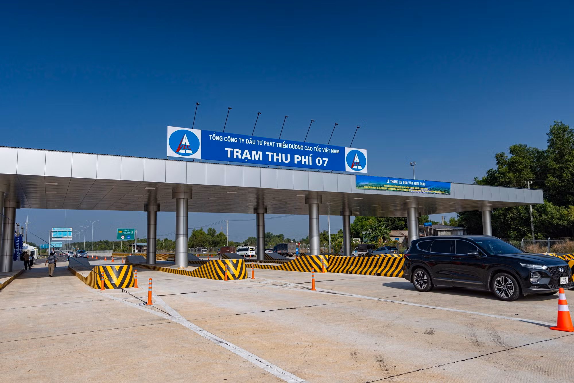 Chính thức thu phí cao tốc Bến Lức - Long Thành từ ngày 10/8 -0
