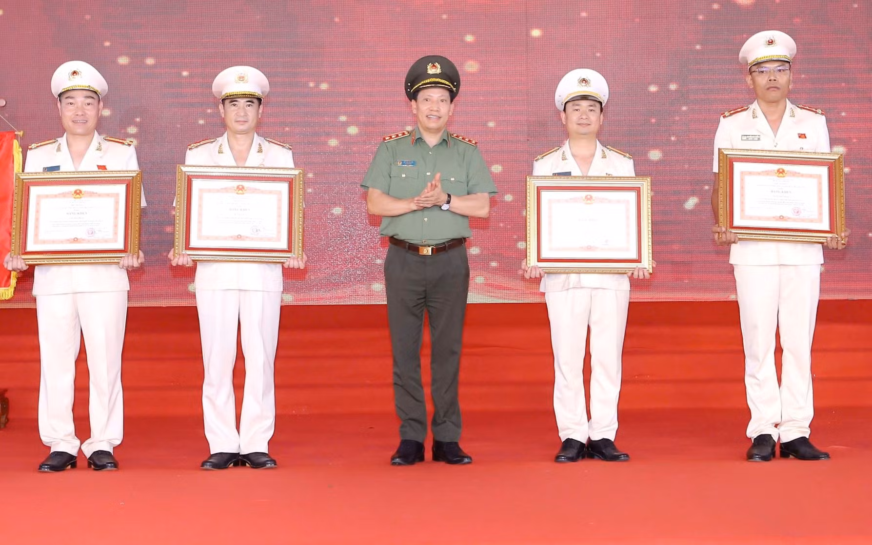 Thanh Hóa: Khí thế, tự hào Ngày truyền lực lượng CAND và toàn dân bảo vệ ANTQ -0
