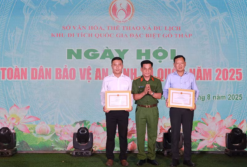 Lan tỏa phong trào, ngày hội vì an ninh Tổ quốc ở Đồng Tháp -1