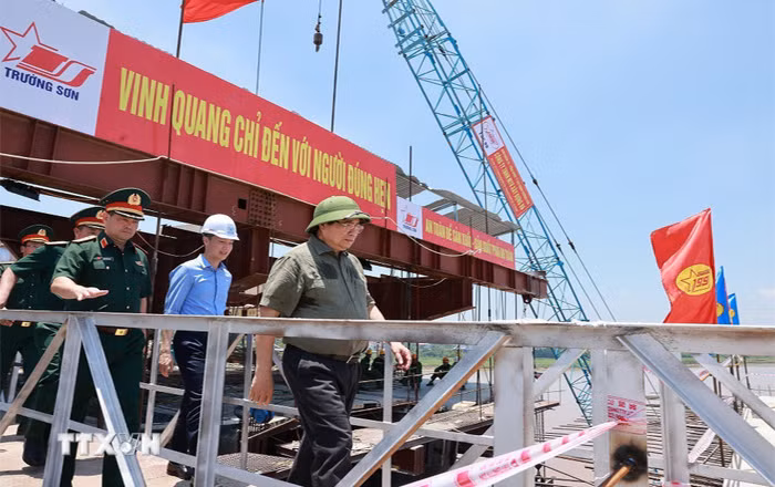 Thủ tướng kiểm tra, thúc đẩy triển khai các dự án hạ tầng trên địa bàn Phú Thọ -0