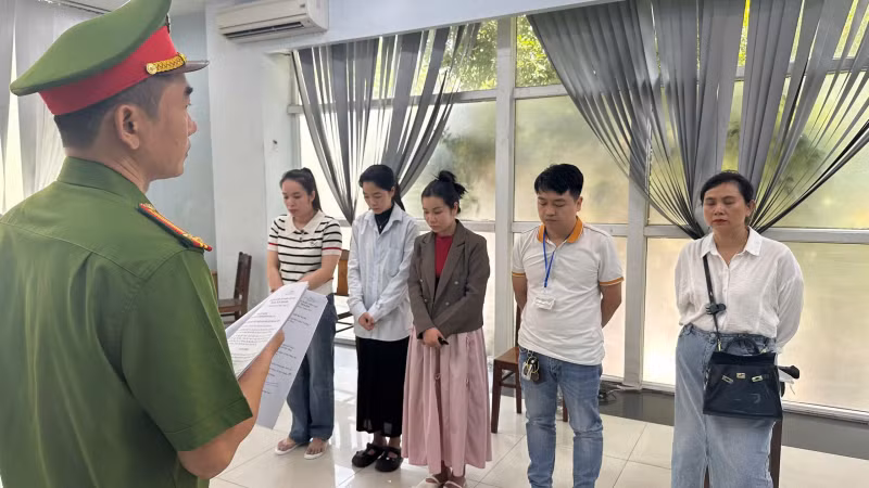 Xử phạt gần 150 triệu đồng Phòng khám Đa khoa Quốc tế Đà Nẵng dùng “bác sĩ rởm” để lừa đảo, trục lợi người bệnh -0