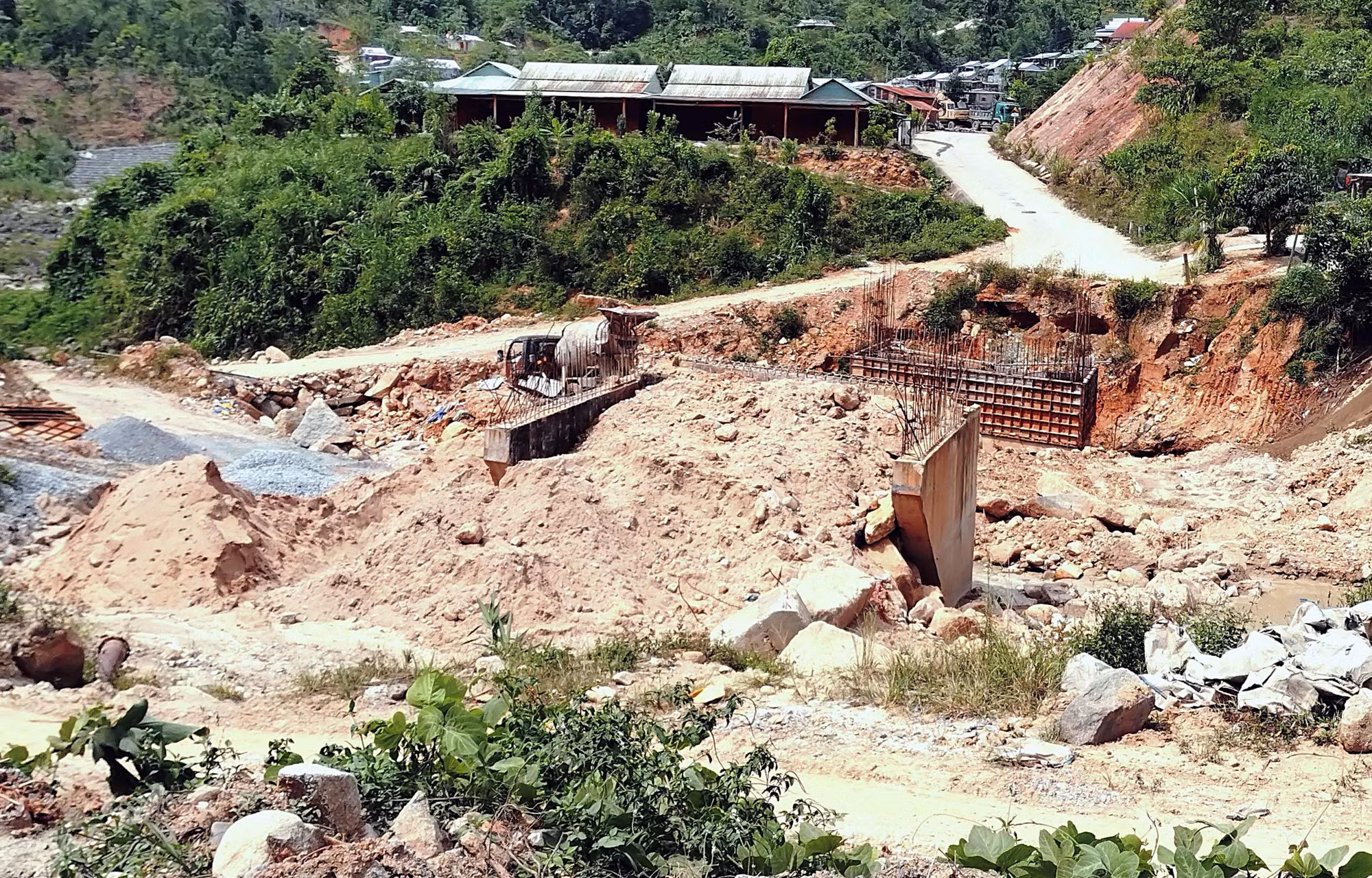 duong phuoc son-ngoc thi.jpg -0
