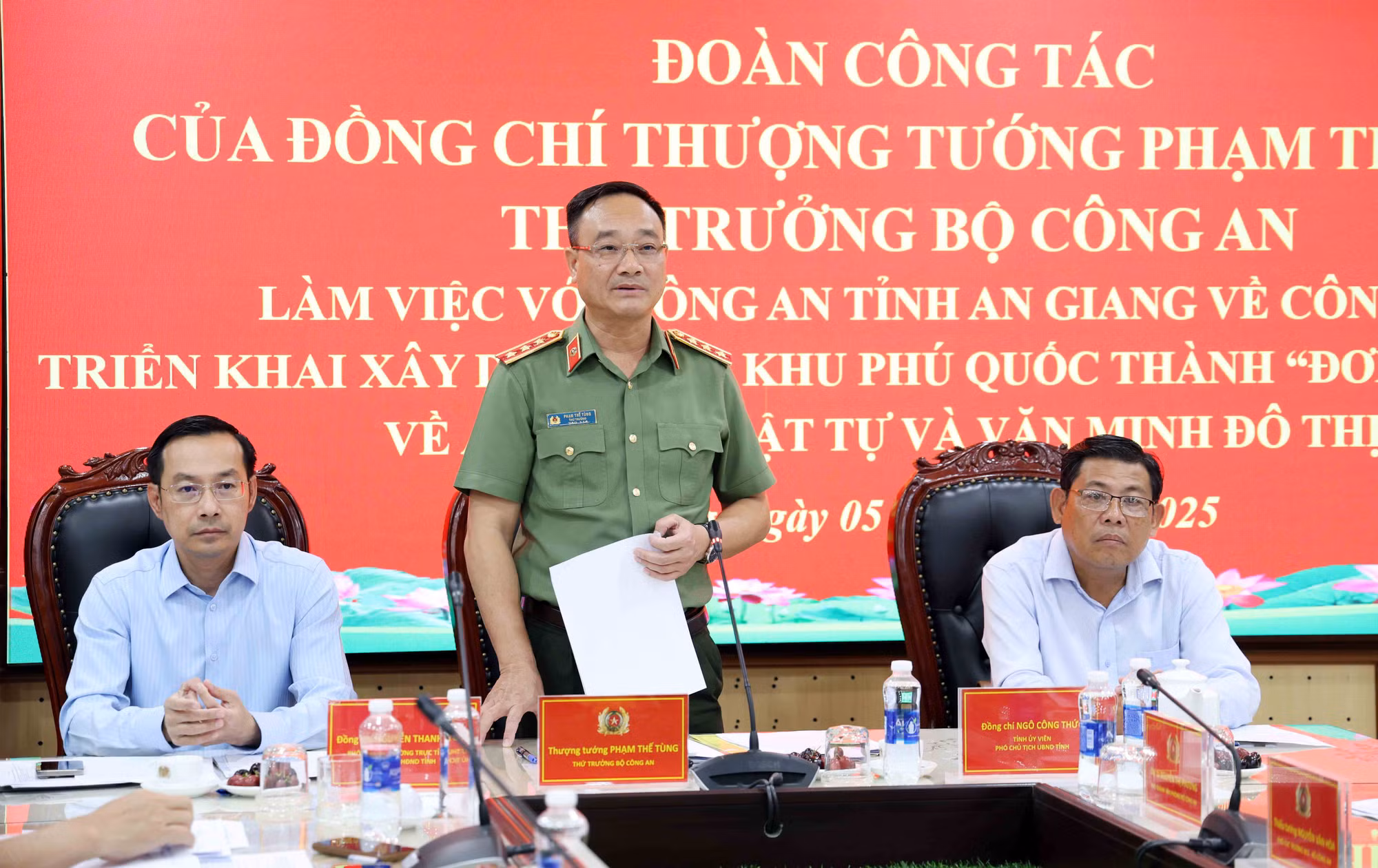 Thứ trưởng Phạm Thế Tùng làm việc với Công an tỉnh An Giang -0