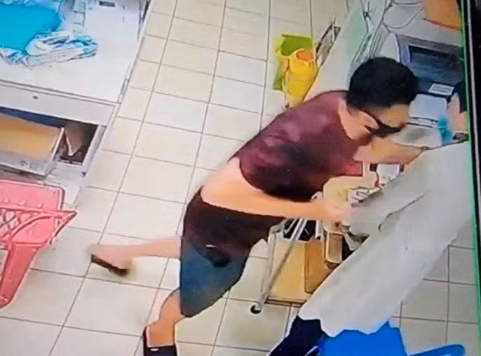 “Có dấu hiệu chống người thi hành công vụ” trong vụ bác sĩ bị hành hung -0