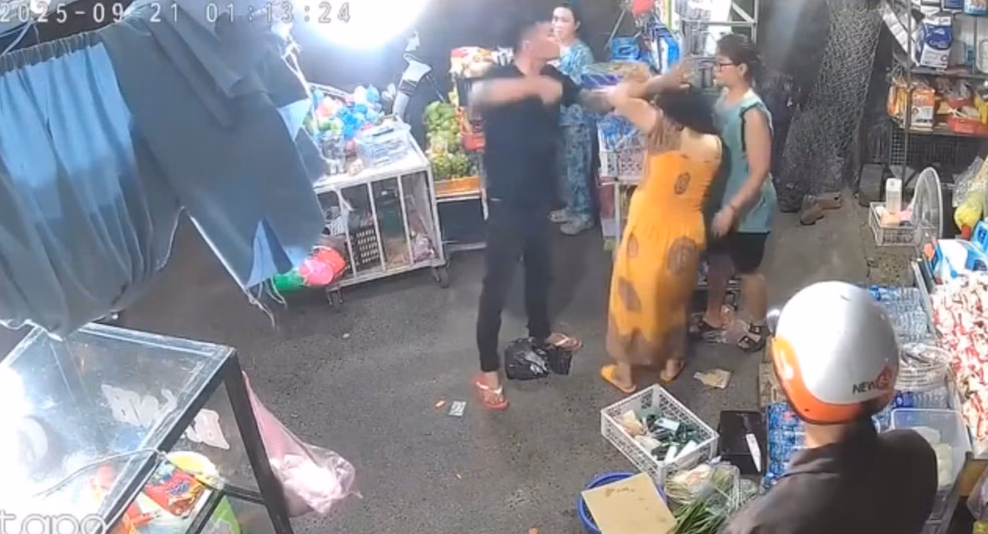 Điều tra vụ việc gã thanh niên hành hung người phụ nữ mang thai -0