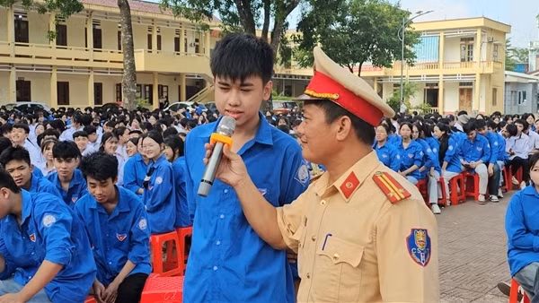 Công an Thanh Hóa ngăn chặn học sinh vi phạm pháp luật từ sớm, từ xa
