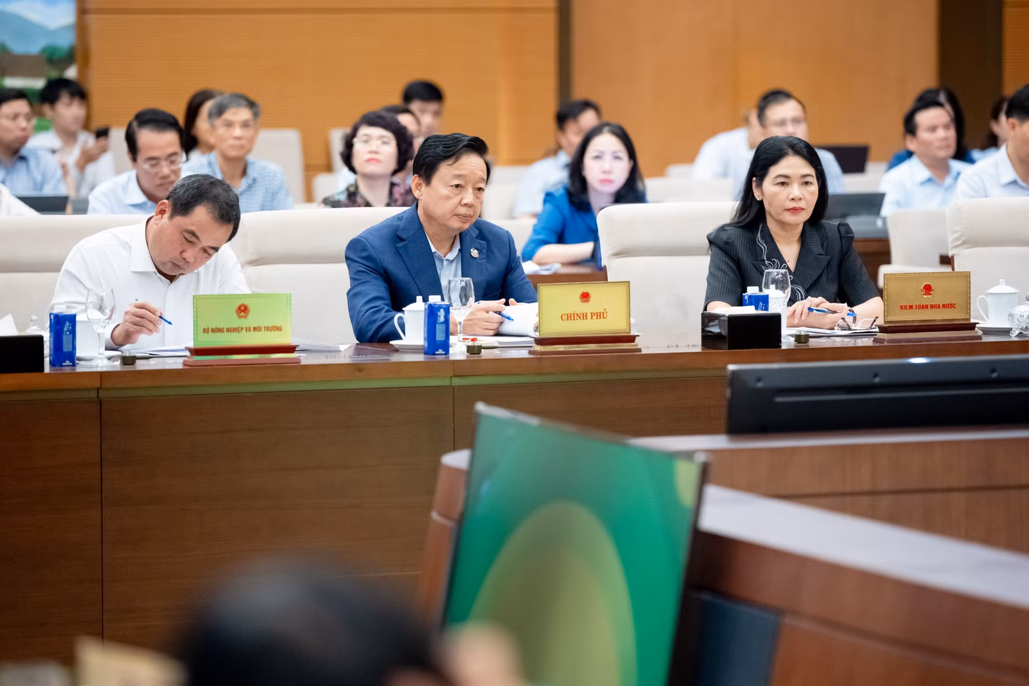 Thông qua Nghị quyết về Chương trình lập pháp năm 2026 -0