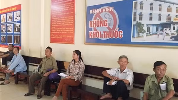 Tiên phong xây dựng bệnh viện không khói thuốc lá