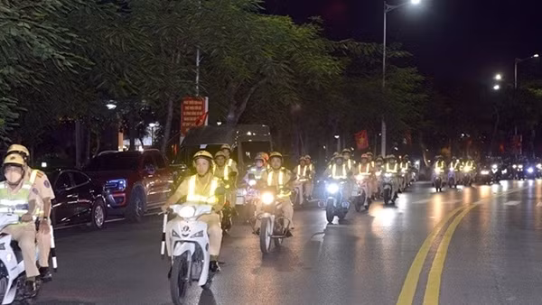 Công an Hải Phòng ra quân đảm bảo ANTT Đại hội Đảng bộ thành phố lần thứ I